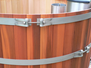 Stainless steel hoops of a Lignum Hot Tub